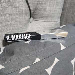 IL Makiage Long Wear Eye Pencil Batman Grey